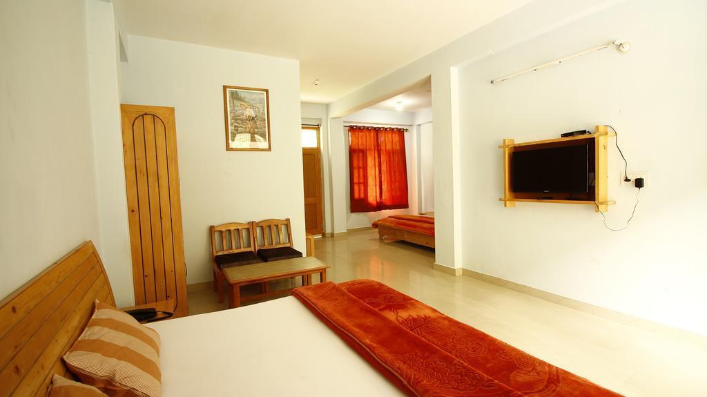 Hotel Tashila Manali  Exterior photo